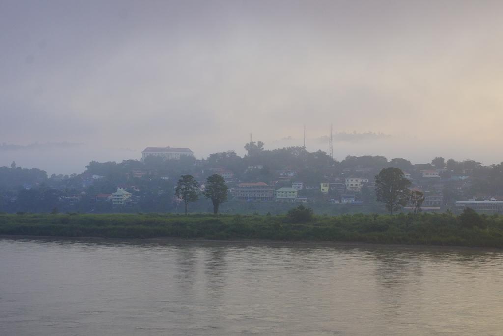 Hotel Namkhong Riverside Chiang Khong Exterior foto