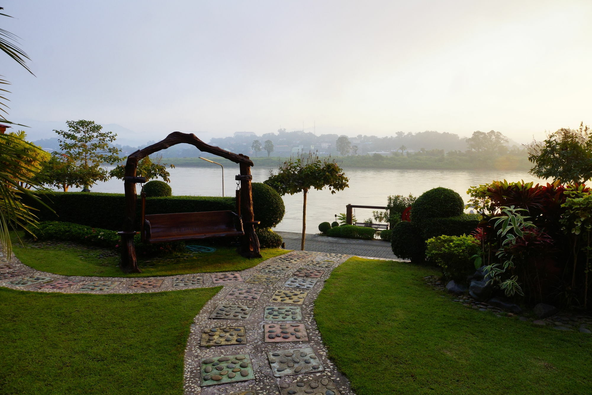 Hotel Namkhong Riverside Chiang Khong Exterior foto